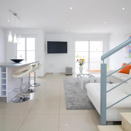 Illari Villa *